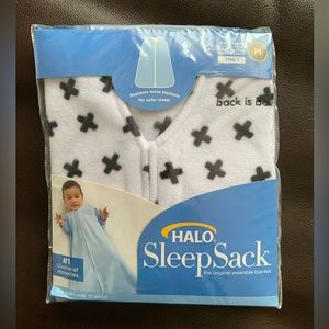 Halo micro fleece sleepsack size 6-12 months. 16-24 lbs. NEW still in package.